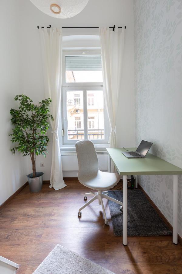D63 Dohany Apartment Boedapest Buitenkant foto